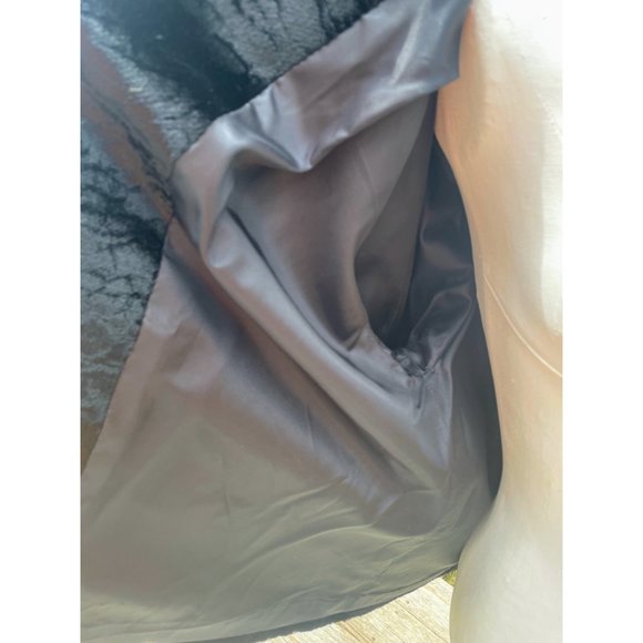 Vintage Black Crushed Velvet Coat With Fur Collar - Picture 10 of 16